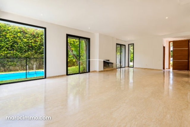Villa à vendre sur Dar Bouazza 330 m² — 4