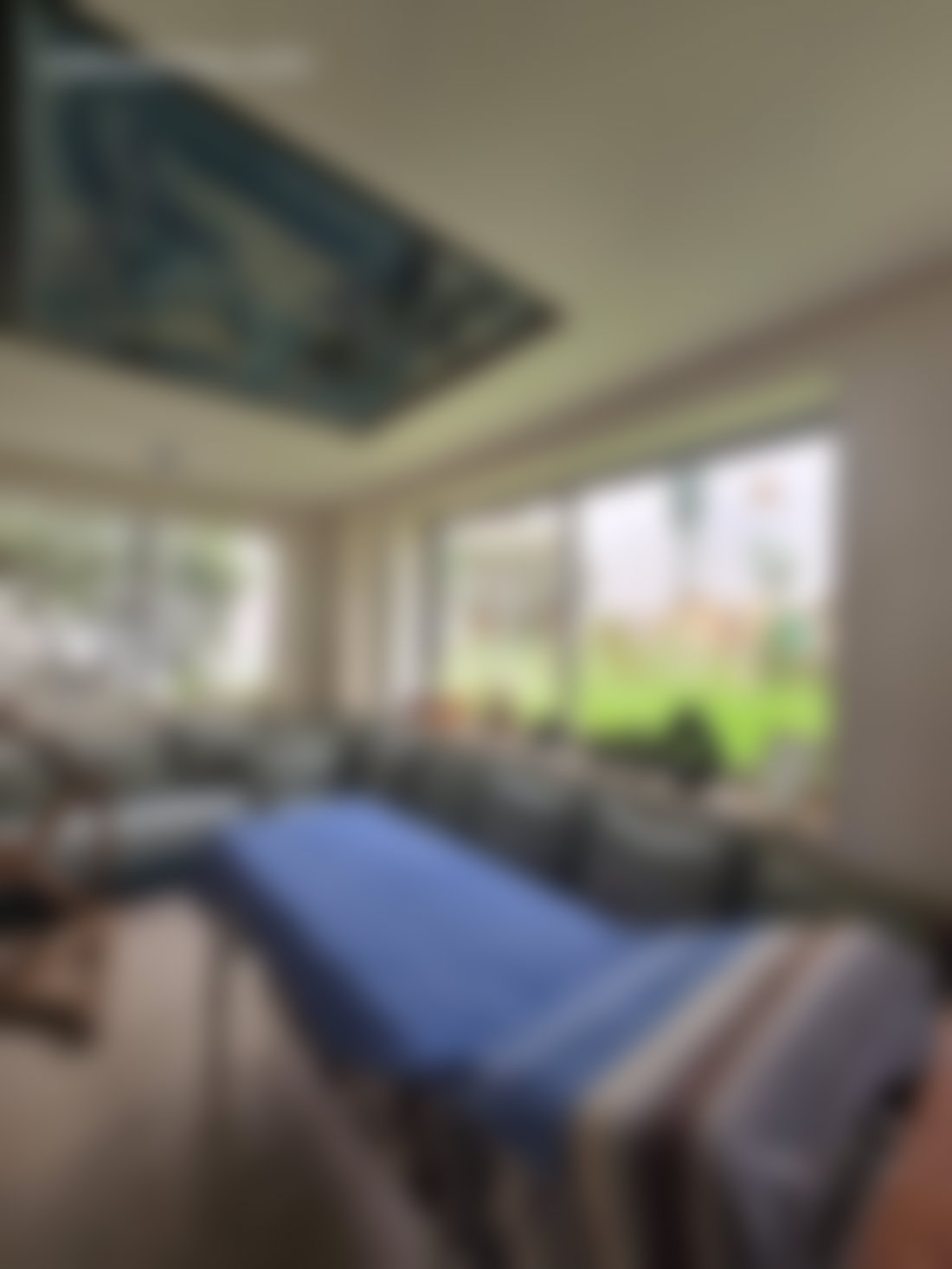 دوبلكس رحب بحديقة وجراج ثلاثي في أكدال الرباط