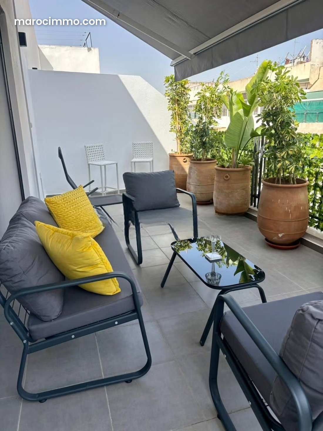 Furnished Apartment with Terrace in Maârif Extension, Casablanca — Casablanca