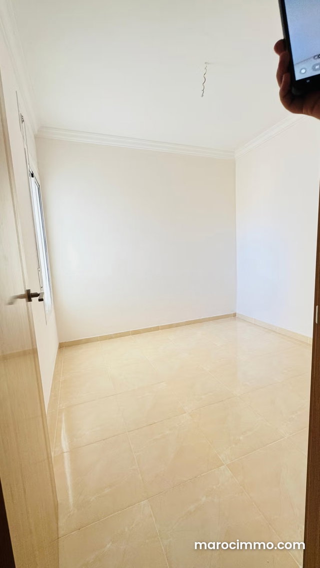 Apartment for Sale in Hay Hassani. 3 Bedrooms. Equipped Kitchen — 4