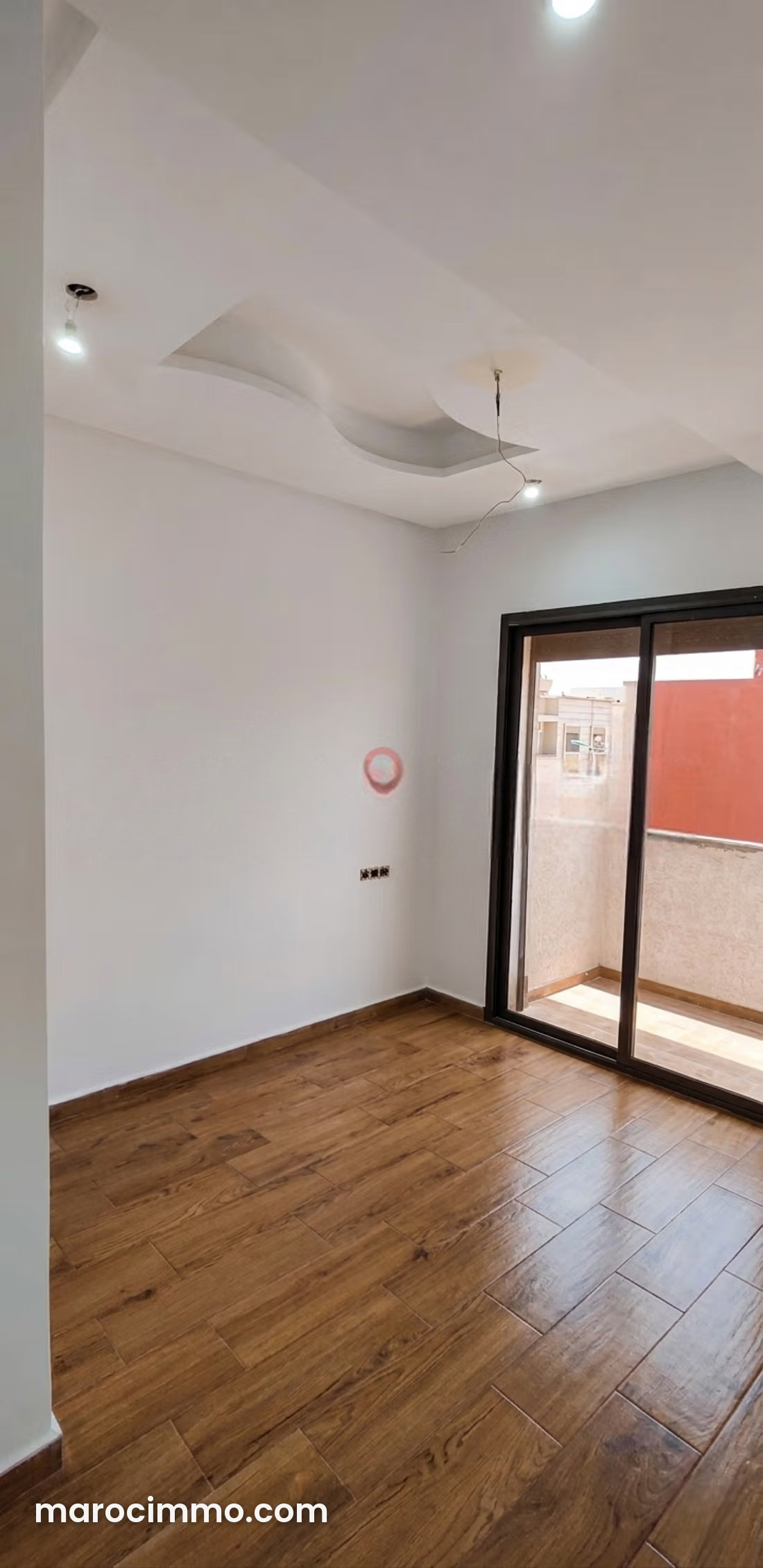 6-Bedroom House for Sale in Bouznika, Between the Sea and the Motorway — Bouznika