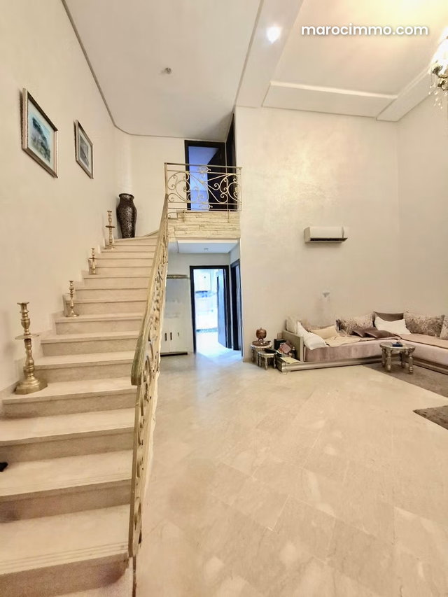 Vend duplex 100 m² à Route de Safi. 3 chambres. Résidence haut standing avec piscine — 2