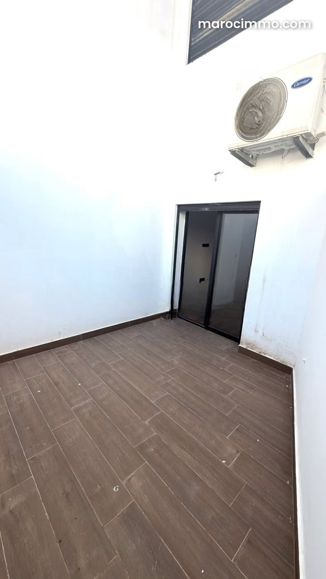 Apartment for Rent in Les Hôpitaux. 2 Comfortable Bedrooms. Secure Door — 5