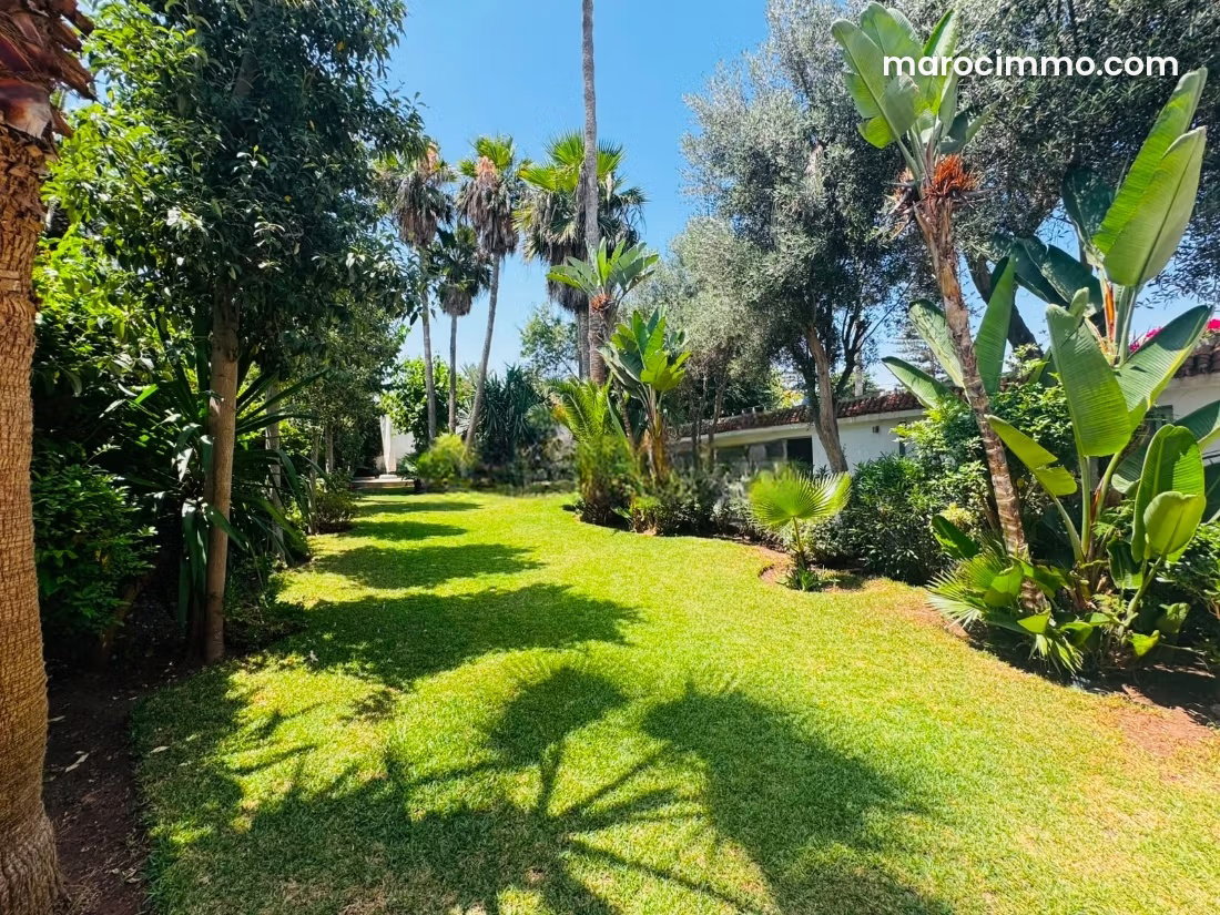 700 sqm Villa for Rent in Oasis, Casablanca, Gated Community — Casablanca