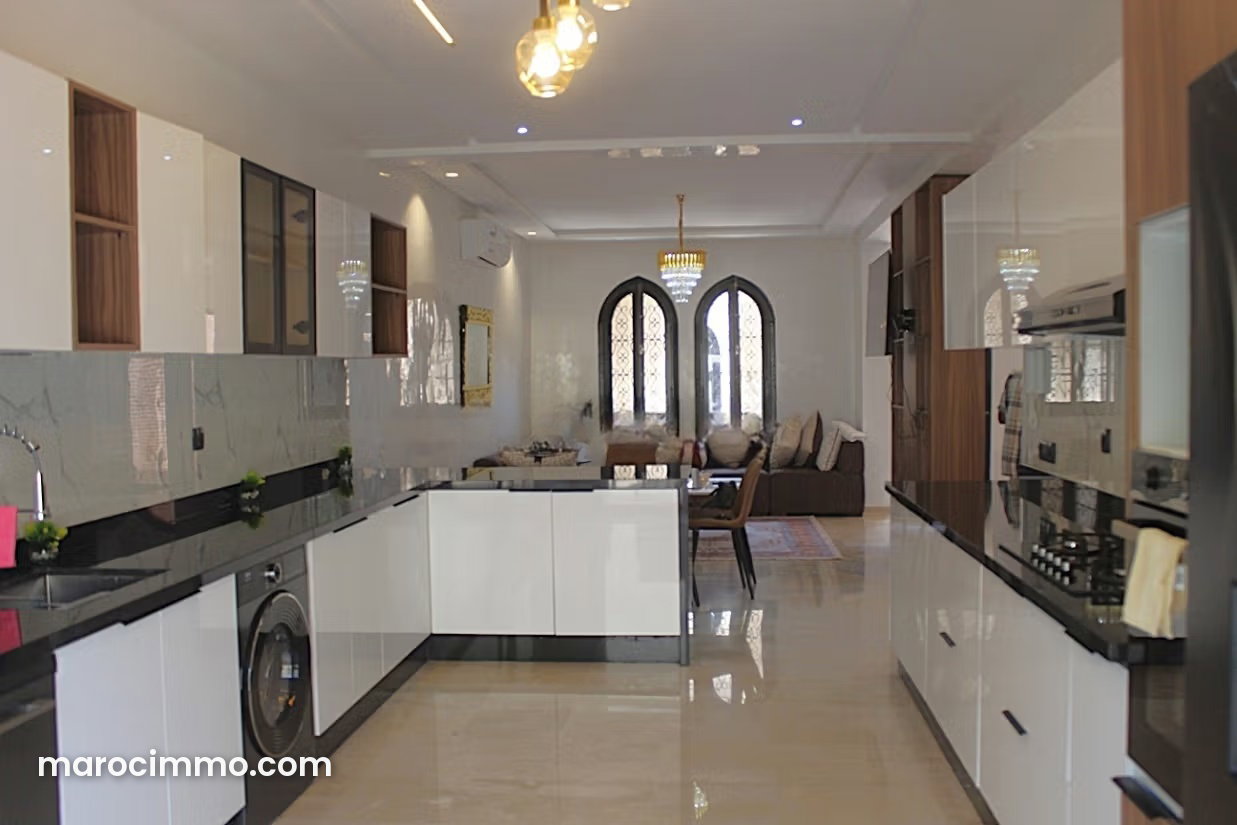 Villa meublée 400 m², piscine et jardin, Agdal Marrakech — Marrakech