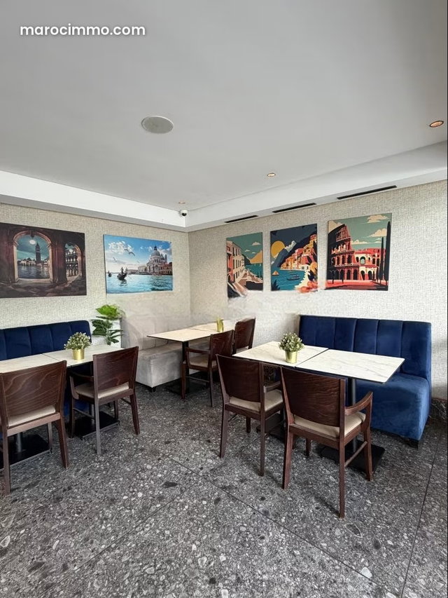 Restaurant à vendre à Californie 270 m² — 3