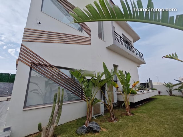 Stunning villa with breathtaking ocean views — 5