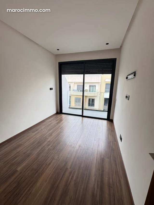 Studio apartment for rent in Les Princesses neighborhood — 4