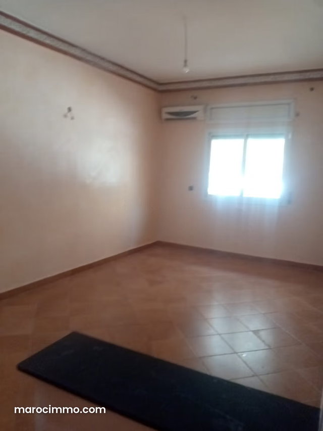 Beau studio a vendre dons un excellent emplacement — 3