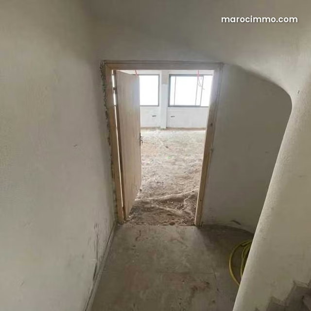 Local commercial à Louer de 448.0 m² à Casablanca, Cil — 5
