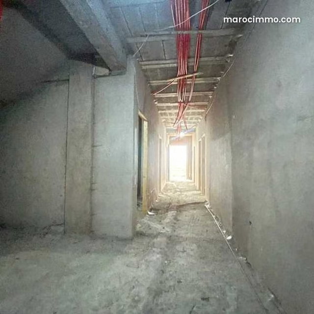 Local commercial à Louer de 448.0 m² à Casablanca, Cil — 4