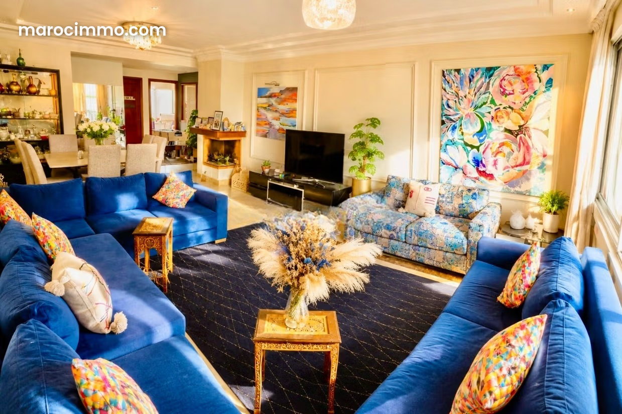 Top-Floor Apartment with Terrace in Val Fleuri, Casablanca — Casablanca