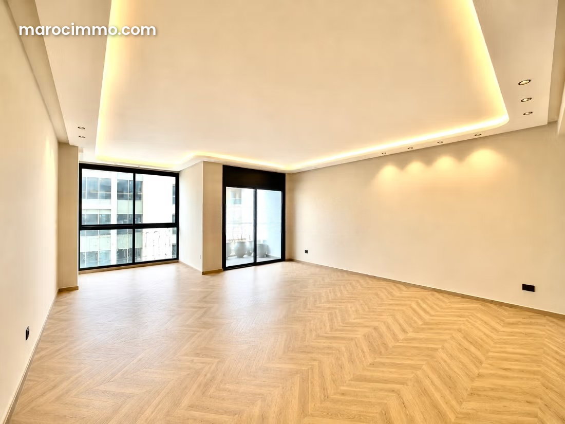 3-Bedroom Apartment for Rent, Racine, Casablanca — Casablanca