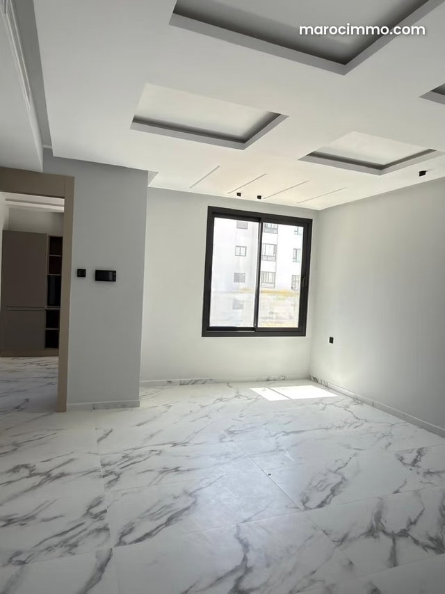 Appartement vide à louer — 2