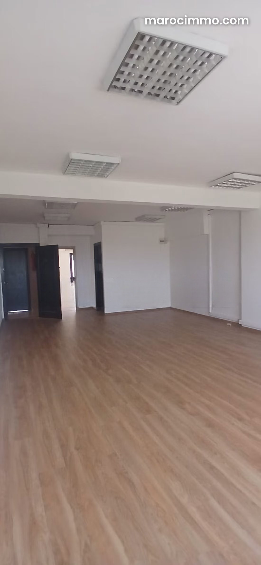 80 sqm Office for Rent in Racine, Casablanca, 5th Floor — Casablanca