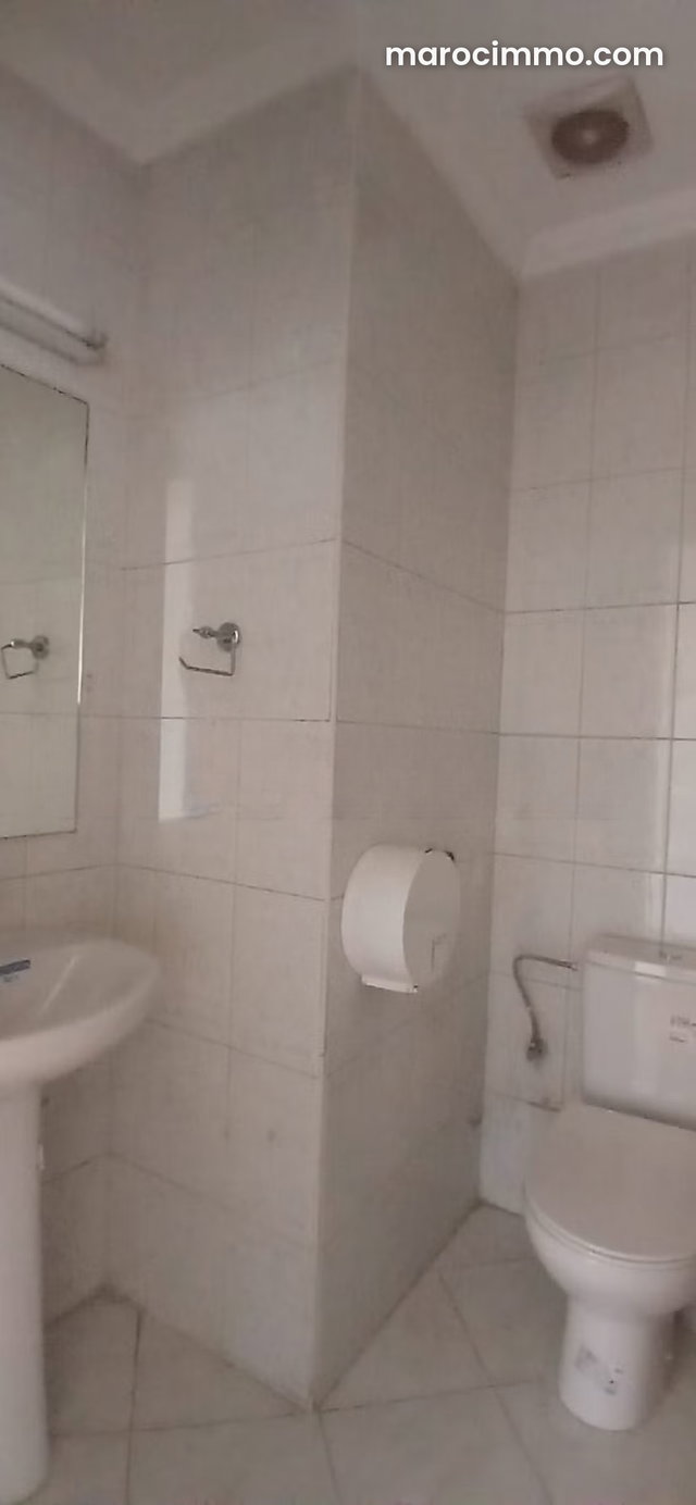 Bureau à louer – a racine – 80 m² — 4