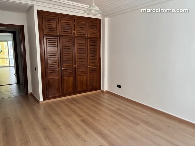 Vente Appartement à 2 mars — 5