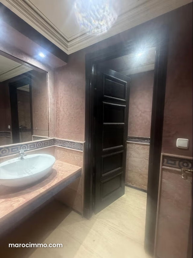Appartement à louer vide Bv M6 — 5