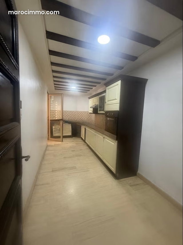 Appartement à louer vide Bv M6 — 2