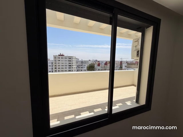 Bel appartement en location à Belvédère. 2 pièces. Porte blindée et résidence sécurisée — 4
