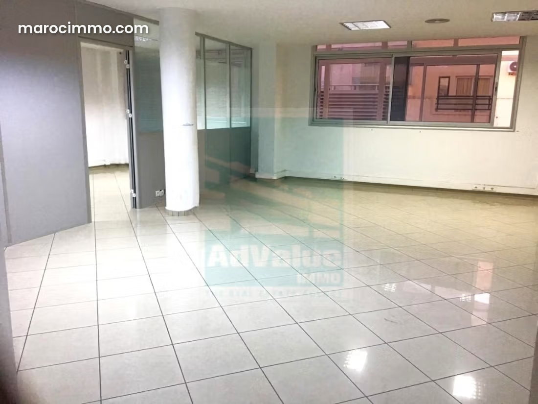 Bureau 96 m² avec terrasse, Oasis, Casablanca — Casablanca
