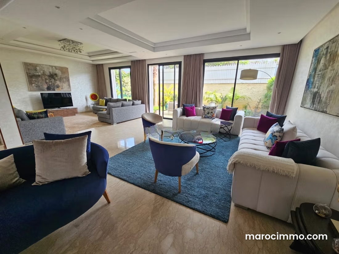 Villa contemporaine 327 m², 3 chambres avec suites, Dar Bouazza — Dar Bouazza