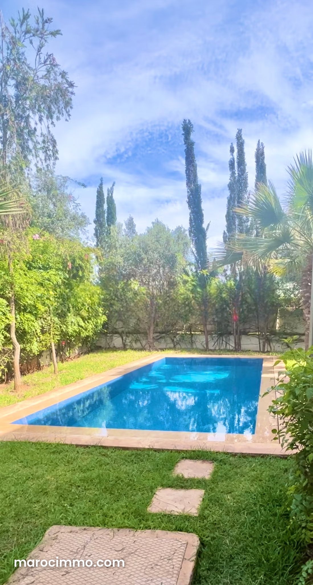 600 sqm Villa with Pool and Garden in Aïn Diab, Casablanca — Casablanca