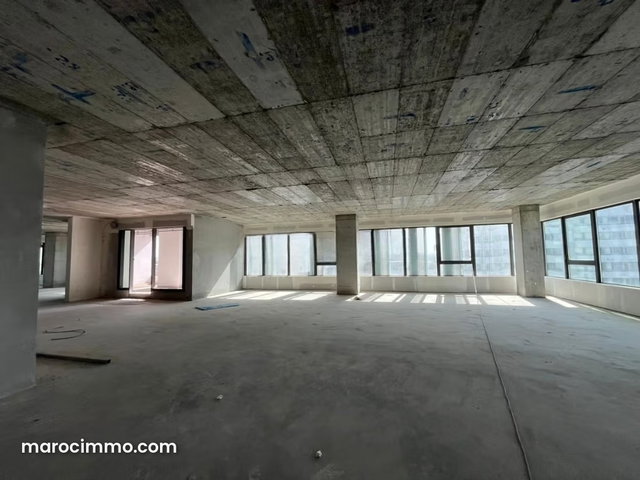 Plateau de bureaux premium de 1.135 m de surface exploitable a la location a CFC — 3