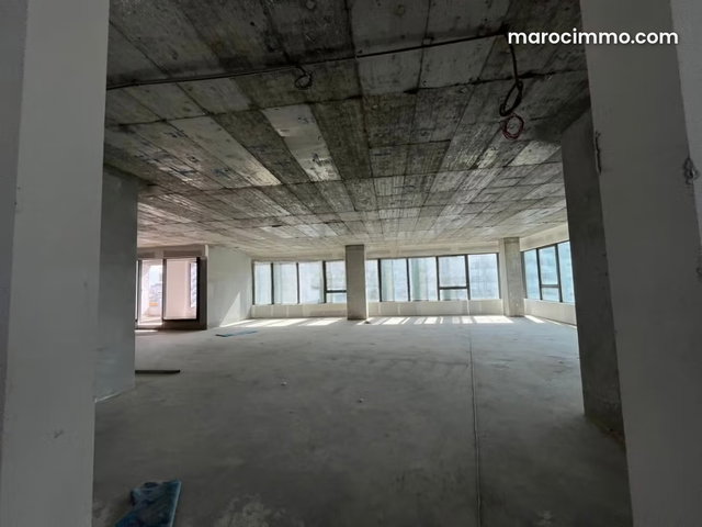 Plateau de bureaux premium de 1.135 m de surface exploitable a la location a CFC — 4