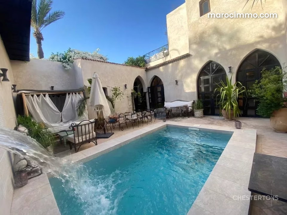 Villa d’exception meublée à vendre – Palmeraie de Marrakech