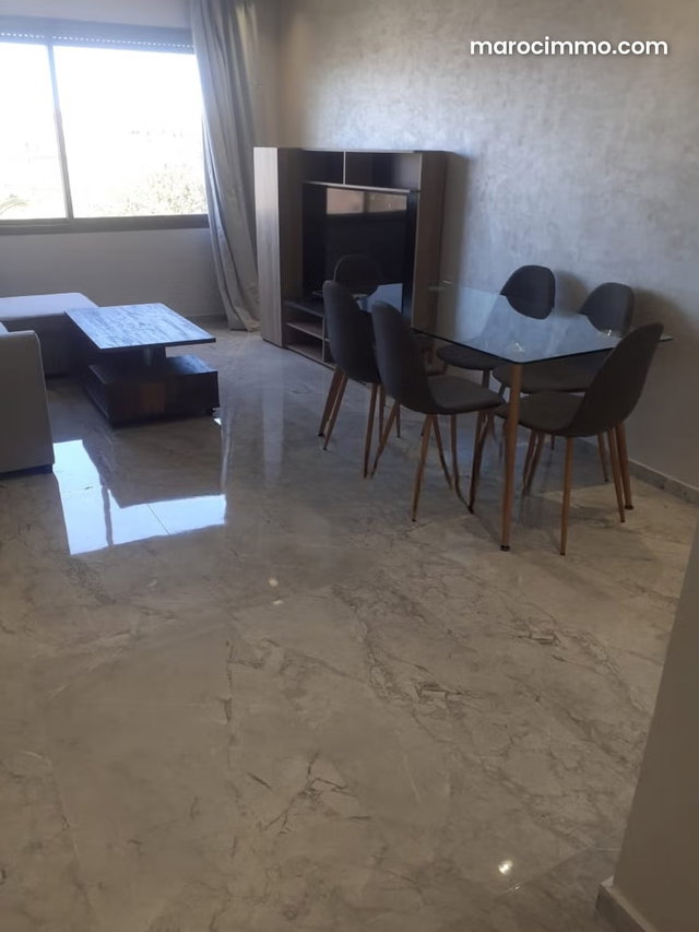 Bel appartement en location à Maârif. Surface de 85 m². Terrasse et ascenseur — 2