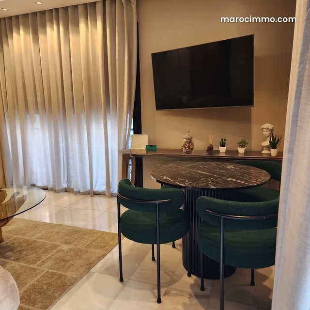Appartement à louer à Maârif. 2 grandes pièces. Meublé — 3