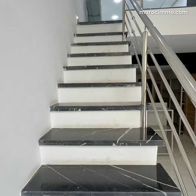 Local commercial à Vendre de 62.0 m² à Casablanca, Hopitaux — 3