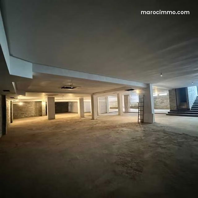 Local commercial à Vendre de 445.0 m² à Casablanca, Mers Sultan — الدار البيضاء