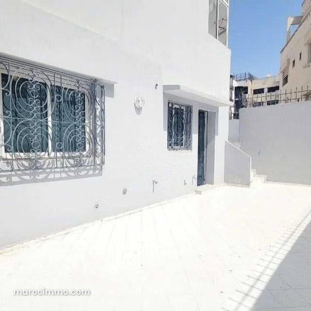 Appartement à Louer de 281.0 m² à Casablanca, Hopitaux — 5
