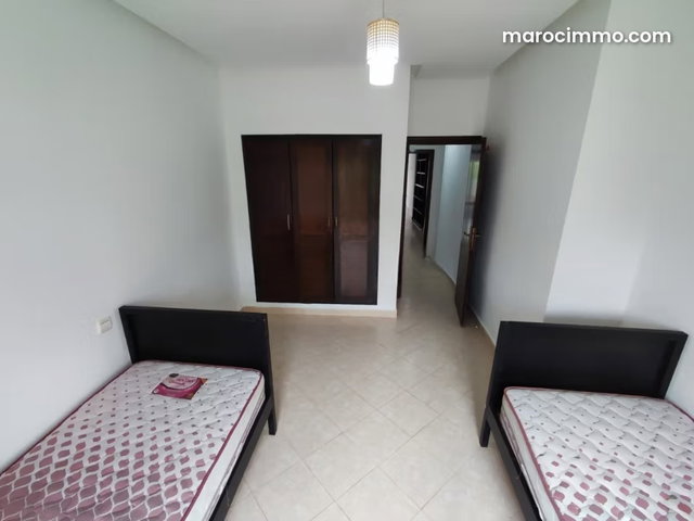 A large apartment for sale with garden — 4