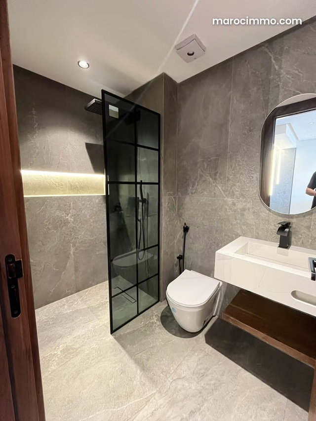 Location d'un appartement à Les Hôpitaux. 1 Pièce. Bien meublé — 5