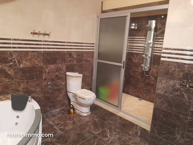 Luxury Villa in Fès on Route to Sefrou with Pool and 8 Bedrooms — 5