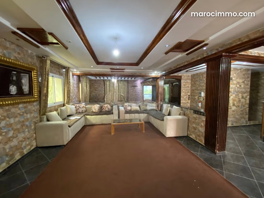 Villa 6 chambres avec piscine à Imouzzer, Kendar — Imouzzer-Kendar