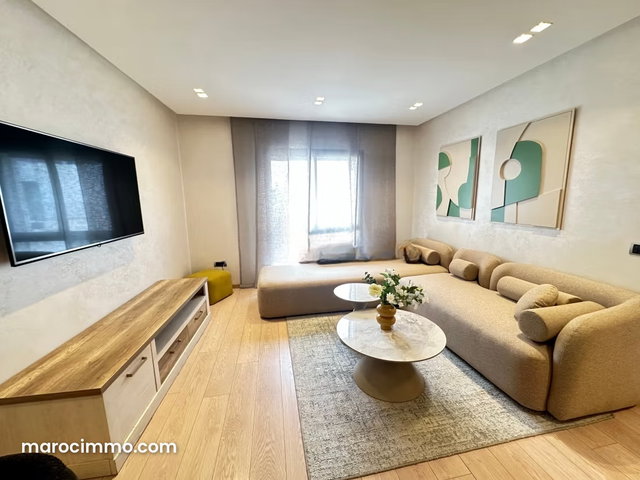 Très beau studio à la location meublé à neuf à Bourgogne — 3