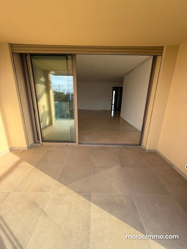 Louez cet appartement à Souissi. Superficie 130 m². Ascenseur et terrasse — 4