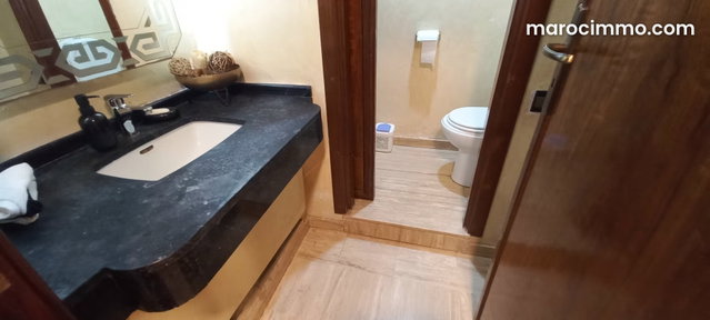 Appartement à vendre à Gauthier. 4 chambres agréables. Service de concierge, cheminée — 5