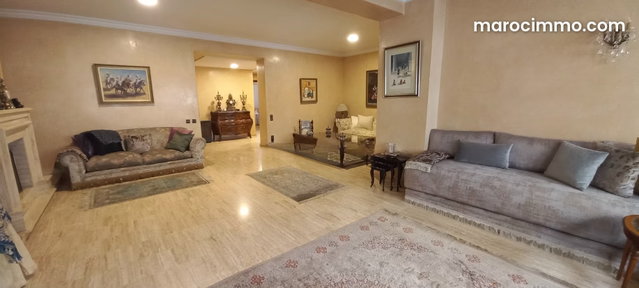 Appartement à vendre à Gauthier. 4 chambres agréables. Service de concierge, cheminée — 4