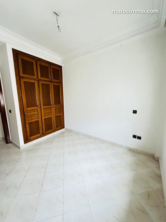 Appartement en location à bd ibn tachfine. 1 Pièce. Four encastré — 3
