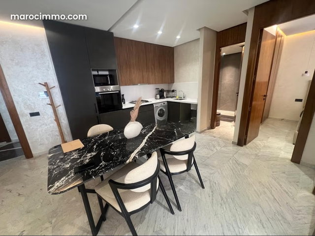 Spacieux appartement meublé à louer — 5