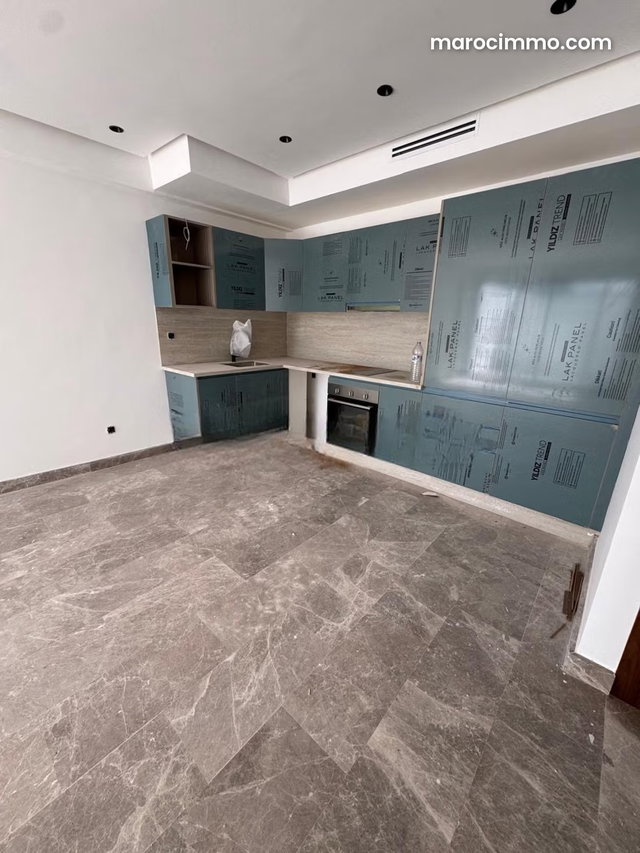 Vend appartement à Maârif. 1 Pièce. Salon typique marocain, résidence sécurisée — 5
