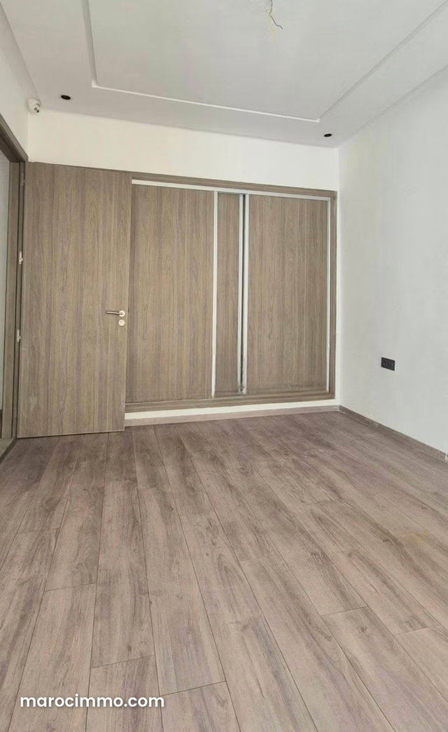 Location de bureaux à Bourgogne Ouest. Surface de 74 m² — 4