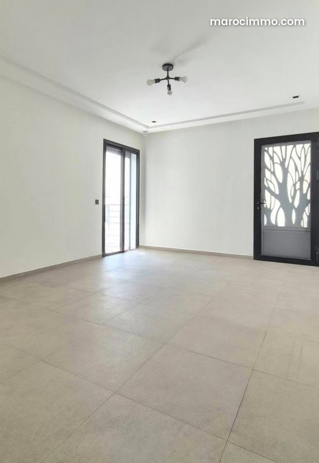 Location de bureaux à Bourgogne Ouest. Surface de 74 m² — 3