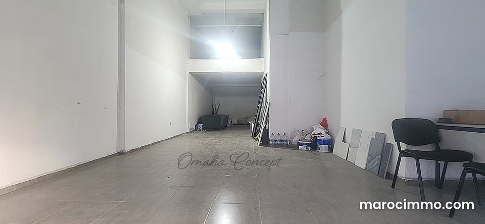Loc Commercial Neuf finitions faites 118m2 Maarif