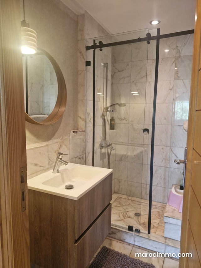 À louer – Appartement vide à Jnane Californie — 2